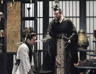 探索曹魏的战略和政治经济情况，是如何发展变化的？