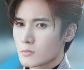 《我是岁月你是星辰》男主人设怎么样？帅气男爱上呆萌励志女！