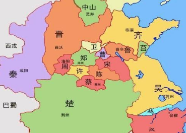 秦国的核心战略是什么？为何地处边陲的秦国能完成统一？