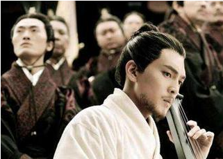 历史上太子丹派人刺杀嬴政是为了什么?为何这么做？