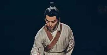 黄庭坚在书法上有什么独特风格？为何会被苏东坡讥讽？