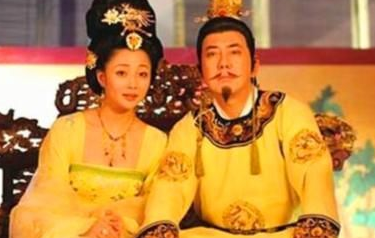 玄武门政变发生时，李渊在干嘛？为何他不管呢？