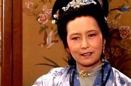 红楼梦中王夫人的性格如何？她真的是个“善人”吗？