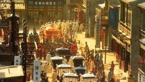 红楼梦第14回讲了什么故事？这回该如何理解呢？