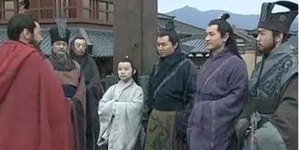 曹操共有25个儿子，他为什么会选择曹丕来继承大业?