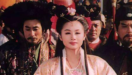 松赞干布死后，文成公主是如何度过余生的？