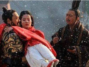 秦朗的一生是什么样的？曹操养子，其母被曹操强娶