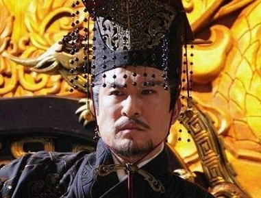 秦始皇执政后都做了哪些利国利民的丰功伟绩？