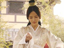 曹植《洛神赋》中的洛神指的是谁？是甄宓吗？