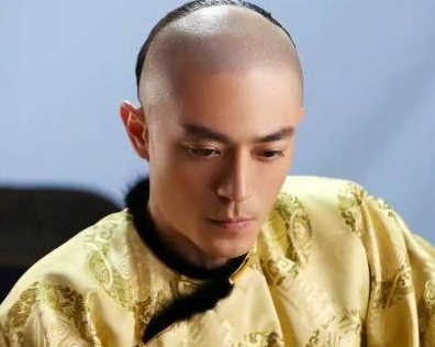 清朝男子的发型是辫子 那么辫子的演变历程又是什么样的