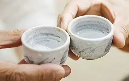 中国自古以来就是礼仪之邦，喝酒有怎样的文化与讲究？