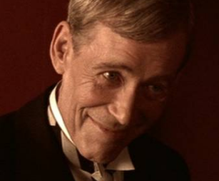 庄士敦是什么人?他与溥仪的关系如何