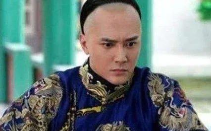 康熙皇帝最长寿的儿子，一生被雍正乾隆重用