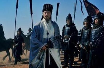 诸葛亮为何征讨强大的魏国，而不去征讨东吴呢？