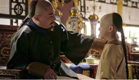 乾隆为什么不喜欢继后生的儿子永璂呢？