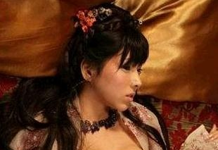 《金瓶梅》缘何偏以三个女人的名字来命名？