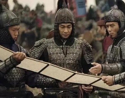 古代打仗结束后 士兵为什么不能马上脱铠甲
