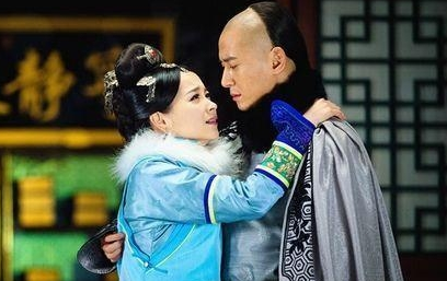 13岁下嫁皇太极，孝庄的一生如何评价？