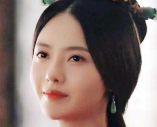 在古代社会，帝王的妃嫔都是通过何种途径进宫的呢？