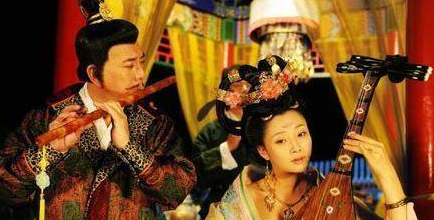 安禄山和杨贵妃是什么关系 两人之间有没有私情