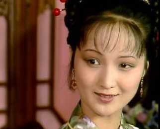 贾府人人都喜欢的丫鬟平儿，都有哪些有点？