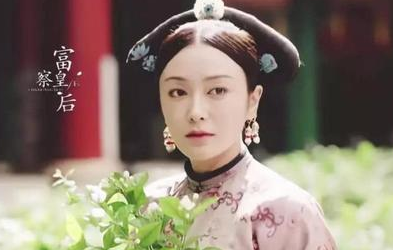 乾隆继后乌拉那拉氏突然剪发，晚年有多凄惨？