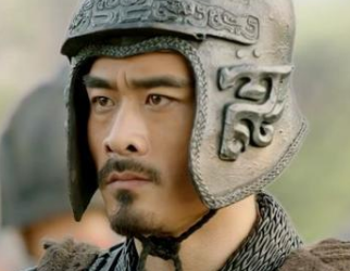 蒋琬去世后，费祎和姜维对蜀汉的发展有何不同的意见?