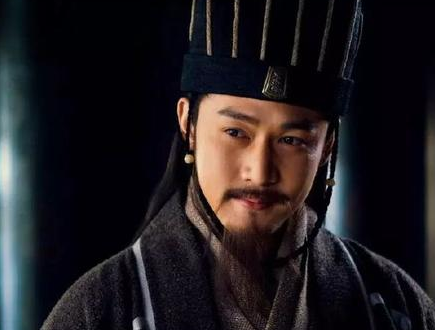 曹操和孙权相比 诸葛亮最后为什么会选择刘备