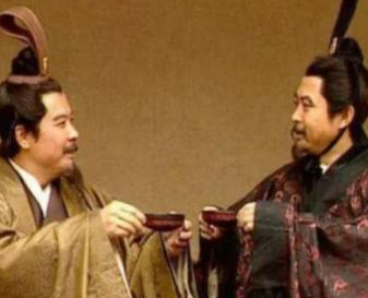 夺取益州的刘备，在对待刘璋时是如何反客为主的？