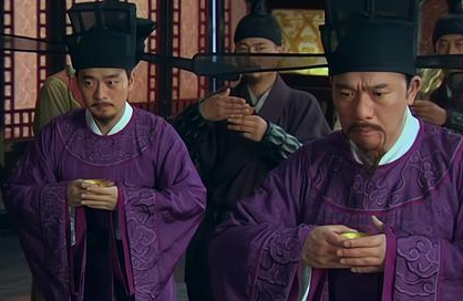 赵匡胤的皇位为什么会得来的如此轻松顺利呢？