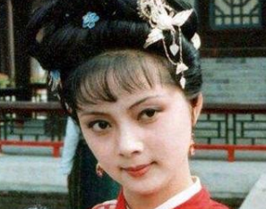 红楼梦里，一直以高情商著称的薛宝钗做过什么啥事？
