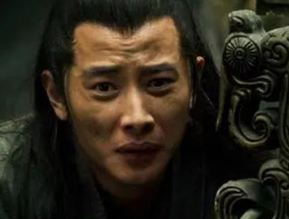 汉献帝只是曹操身份的一个傀儡 曹操为什么还把三女嫁给他