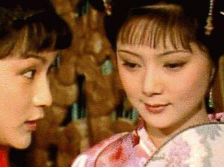 红楼梦中贾宝玉惦记过薛宝钗吗？在什么时候