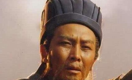 刘备临终前为什么把兵权交给李严了？