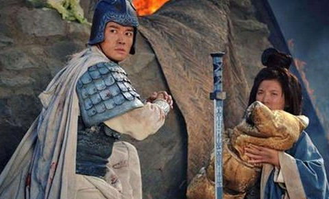 刘备十六岁女儿被抓，赵云为何不救？