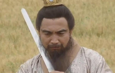 曹操厚待仇人张绣的原因是什么？