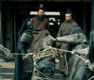 三国演义中有哪些英雄活得英勇无双，但结局最是悲惨的？