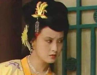 红楼梦中多姑娘和鲍二家的是什么结局？有何不同？