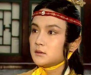 红楼梦中宝玉的床头放了个镜子，是为何？