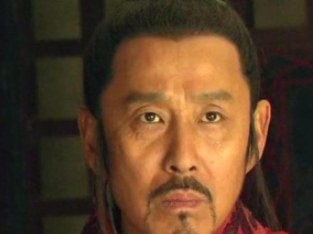 张良让士兵唱一首歌，项羽听后自杀