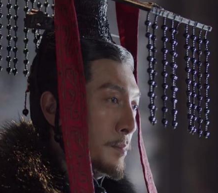 秦始皇在收拾嫪毐后 吕不韦为什么坐等被发配