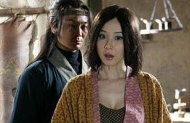 水浒传中朱仝为什么会上梁山？他和李逵的关系如何？