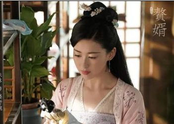 《赘婿》楼舒婉将父兄埋葬后，留下的空坟和墓碑是给谁的
