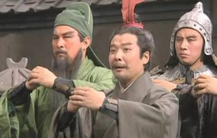 刘备攻取益州之后，哪些人得到了重赏？
