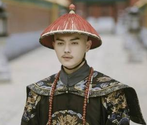 清朝的三眼花翎有多重要？仅仅只有7人获得