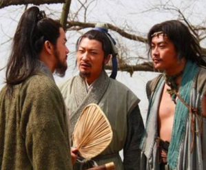 水浒传武松在征讨方腊后，被赏赐的十万贯相当于现在多少钱？