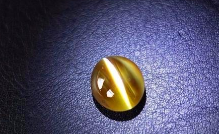宝石作为自然界中的石之精品，宝石学中出现了什么现象？