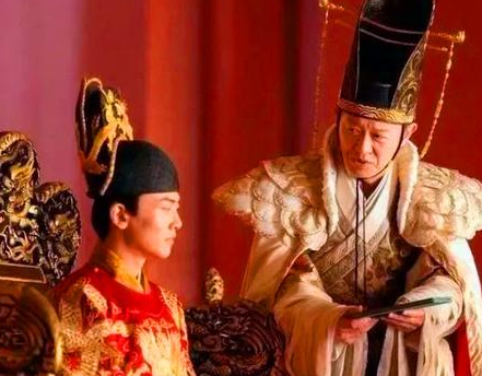 魏忠贤到底是忠臣还是奸臣 魏忠贤死后为何加速明朝灭亡