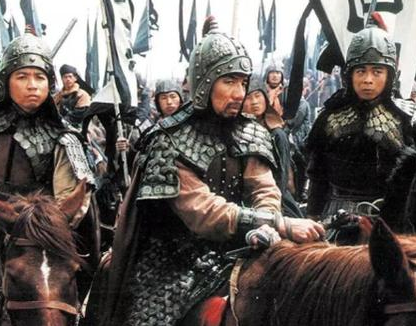 吕布当初只杀了两只菜鸟 吕布怎么就成为三国第一了