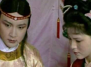 红楼梦中袭人离开怡红院，不在负是贾宝玉的原因是什么